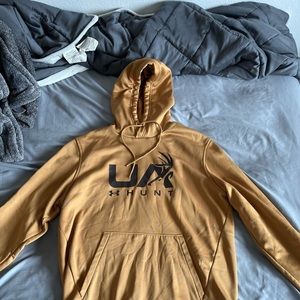 Under Armor SweatShirt